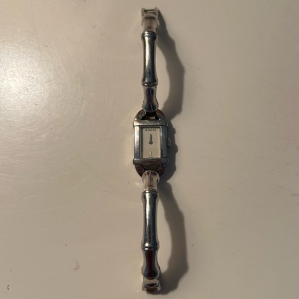 Gucci 1900-series / Gucci Bracelet Watch